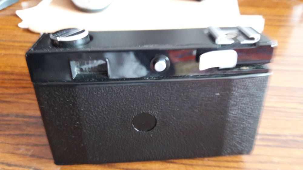 Продам плівковий фотоапарат "Оріон-ЕЕ" (СРСР) та плівку "Fujifilm".
