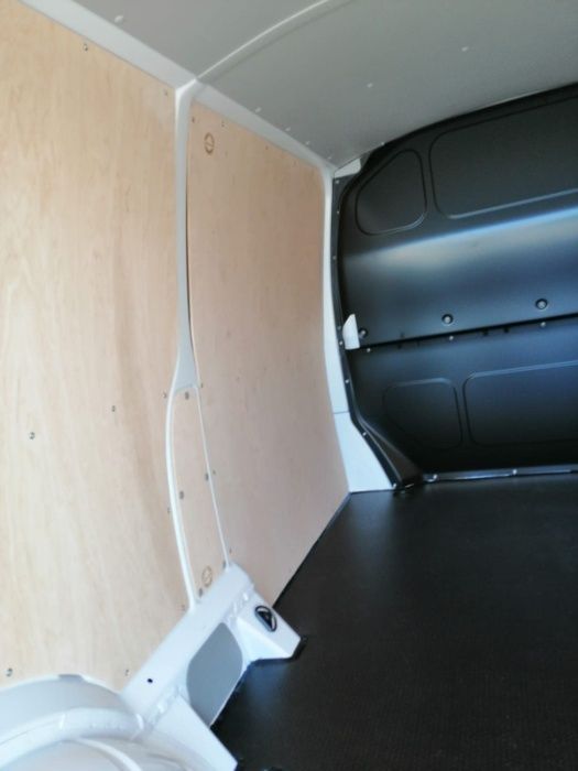 VW T6 L1H1 Profesjonalne zabudowy aut dostawczych