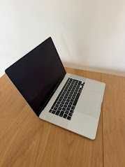 Apple MacBook Pro 16" 2019 i9 / SSD 512GB / 64GB RAM / Radeon Pro 5500M 8GB