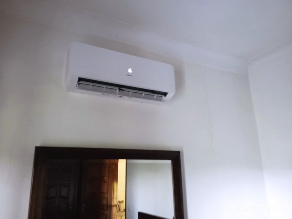 Técnico instalador de ar condicionado