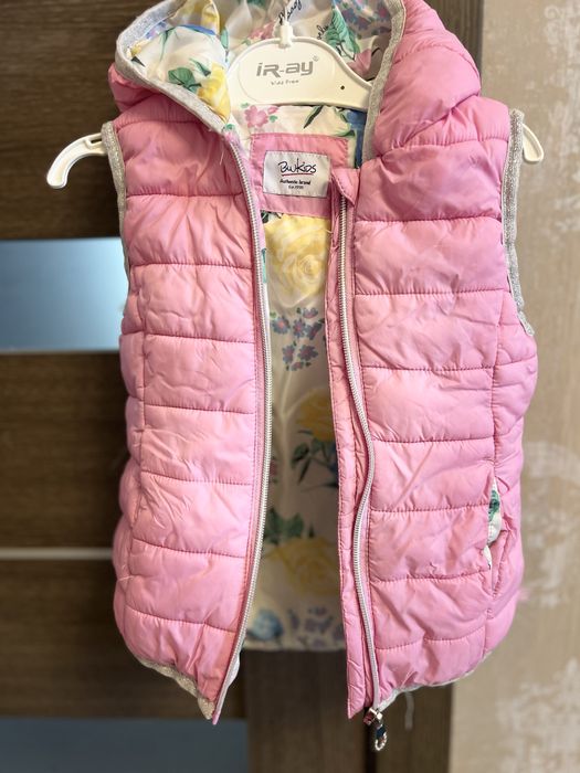 Жилет на дівчинку