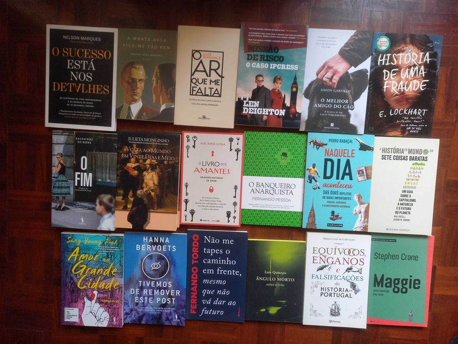 Lote de 180 livros