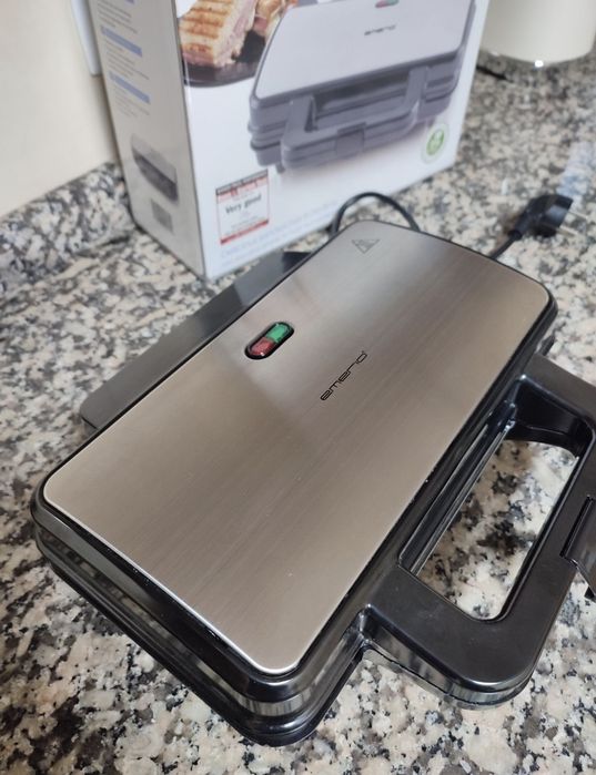 Sanduicheira/Sandwicheira Emerio XXL - Nova
