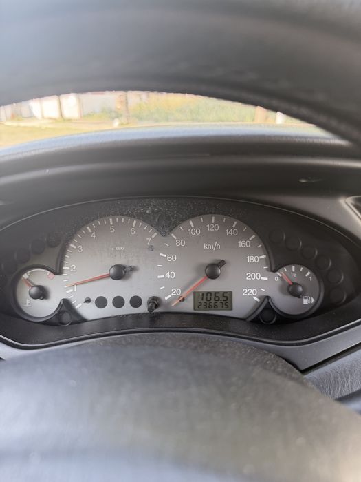 Ford Focus 1.6 zetec’s