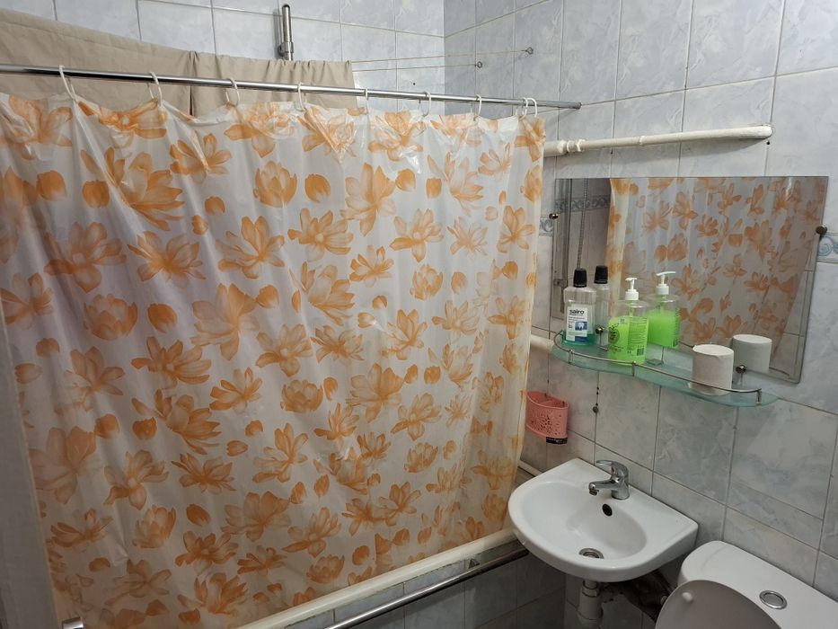 Чудова квартира. ЦУМ.5місць.Тривалий термін.Робимо документи.