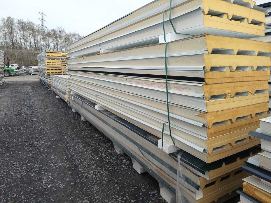 Płyty warstwowe ścienne oraz dachowe