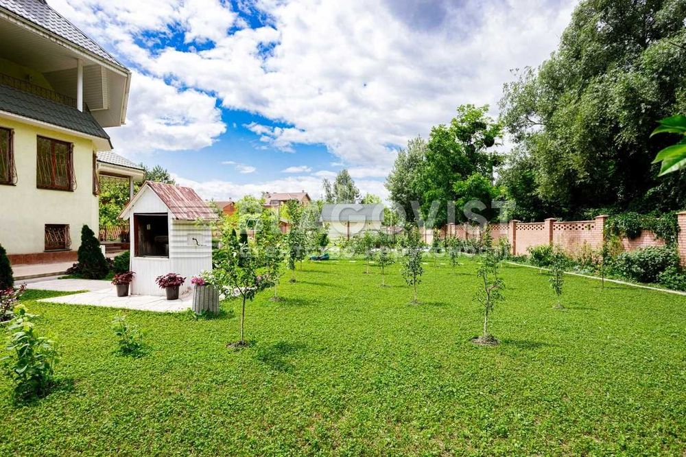 село Любимовка - дом 212 м кв  на 15 сотоках