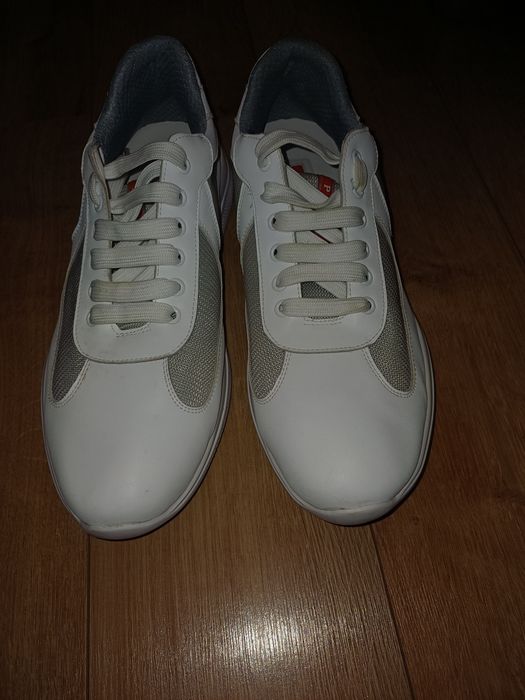 Продам кроси кожані