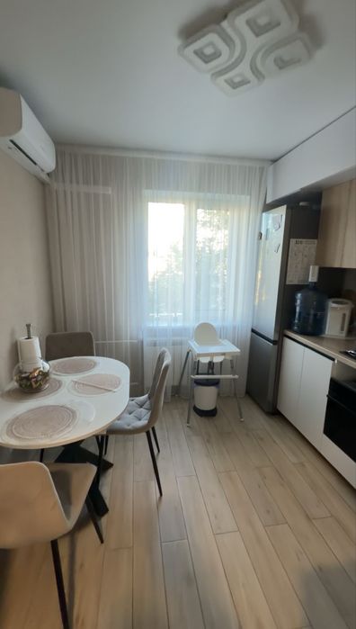Продаж 3 квартири з ремонтом  м.Харківська
