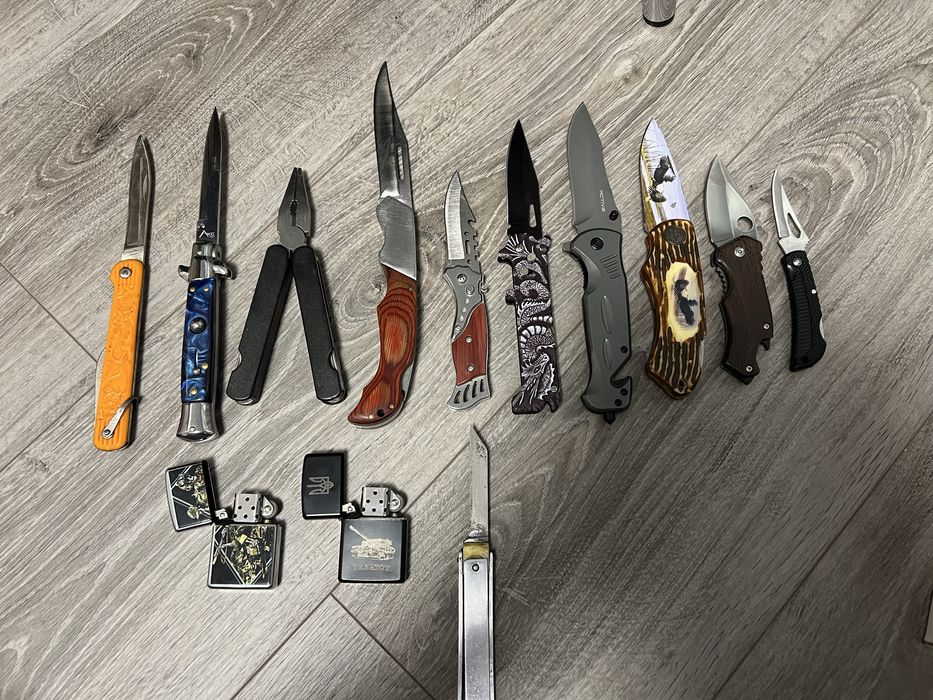 Продам коллекцию  ножей
