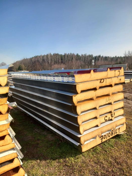 Płyta warstwowa dachowa z pianki poliuretanowej