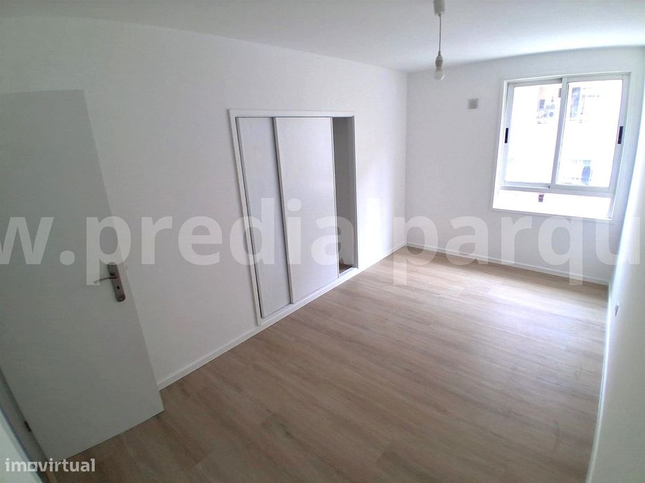 Apartamento T3 totalmente renovado e com excelente localização, Baguim — Baguim do Monte, Porto