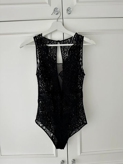 Piekne koronkowe body