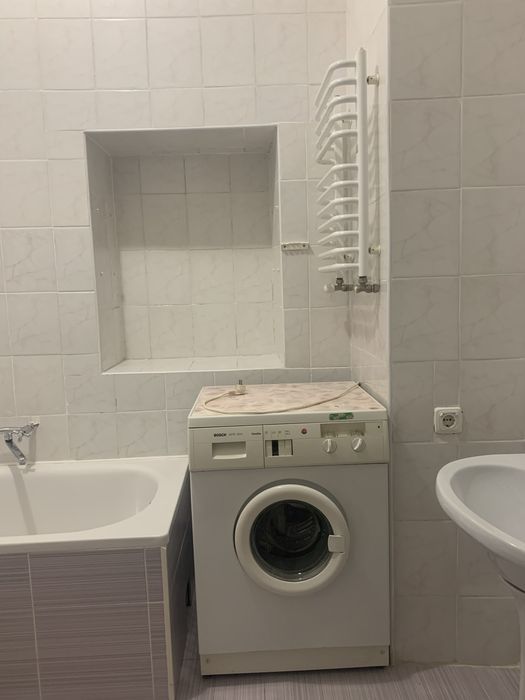 Продаж квартири 4кімнати вул Шептицьких ( універ)