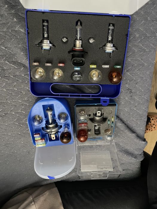 Zestaw zarowek samochodowych