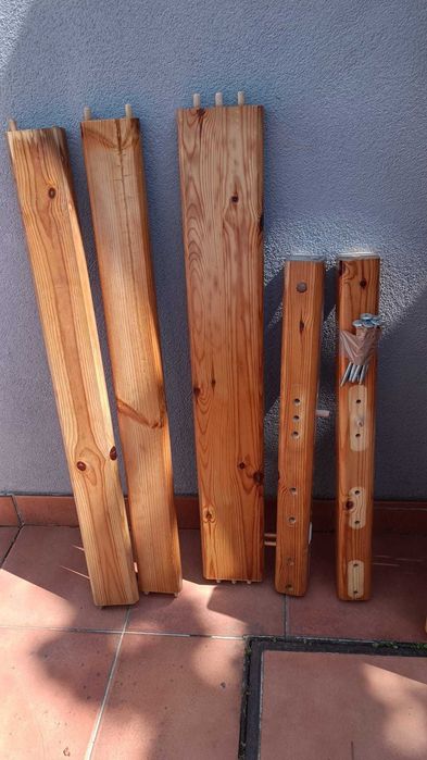 Cama de solteiro em pinho maciço