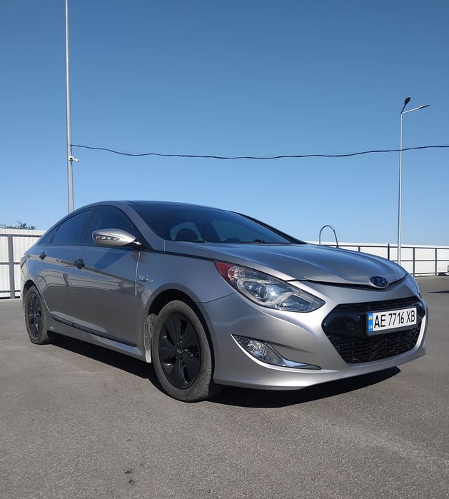 Хюндай Соната hybrid