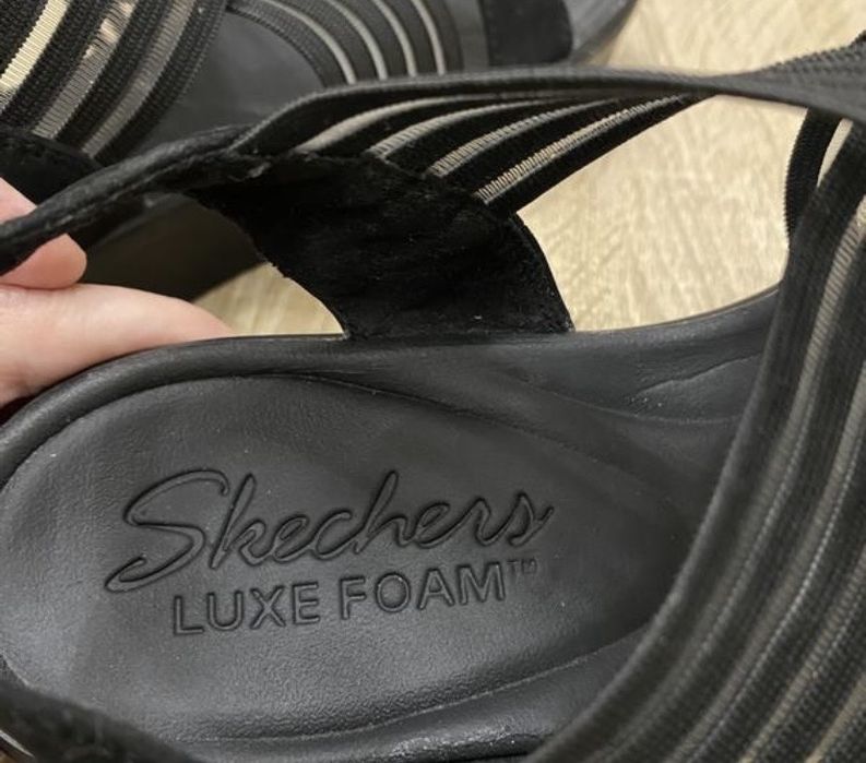 Skechers босоніжки сандалі сабо