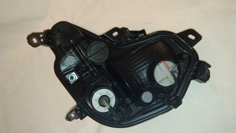 Prawa Lampa W Zderzak Przeciwmgielna Tył Tylna Hyundai Tucson IV