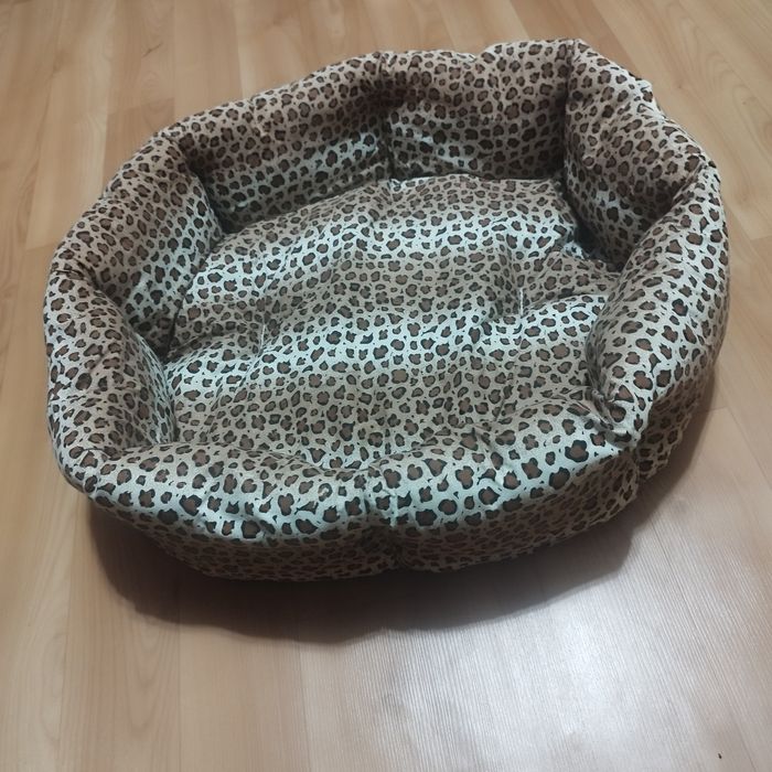 Спальне місце для кота,невеличкої собаки