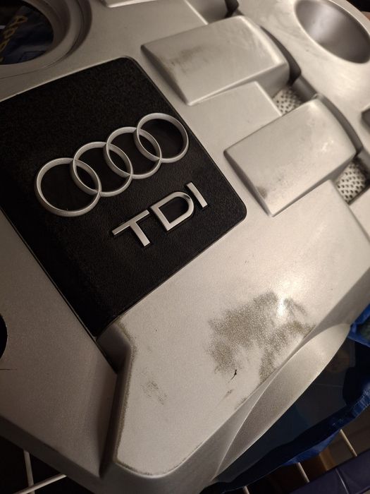 Tampa de motor audi PD