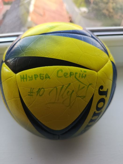 Продам футзальний м'яч розмір 4