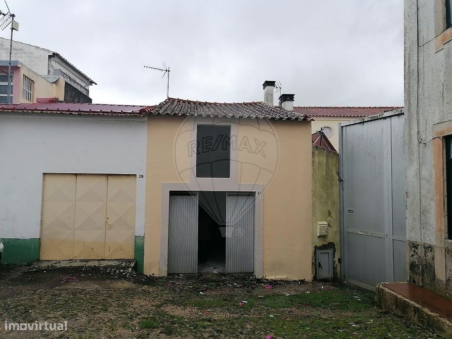 Moradia T0 para venda