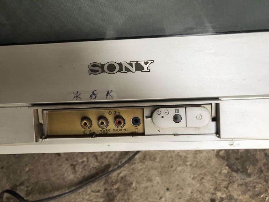телевизор SONY Trinitron