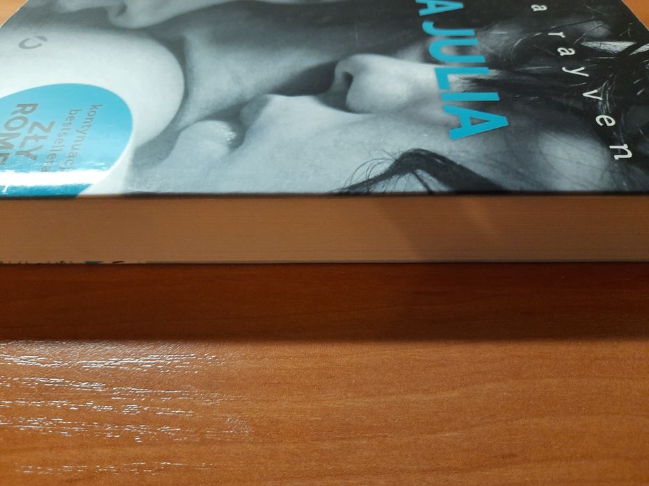 Książka "Zła Julia"- Leisa Rayven