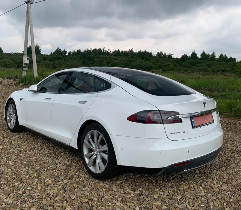Продам Tesla model S