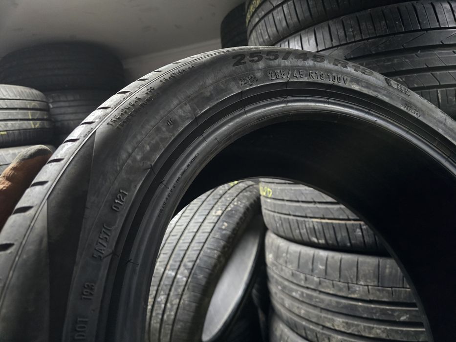 255/45R19 Pirelli Scorpion 100W