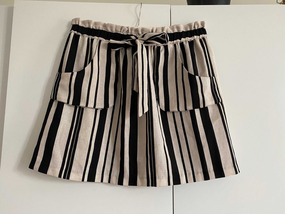 Nowa zara spodniczka mini czarno ecru rozmiar L