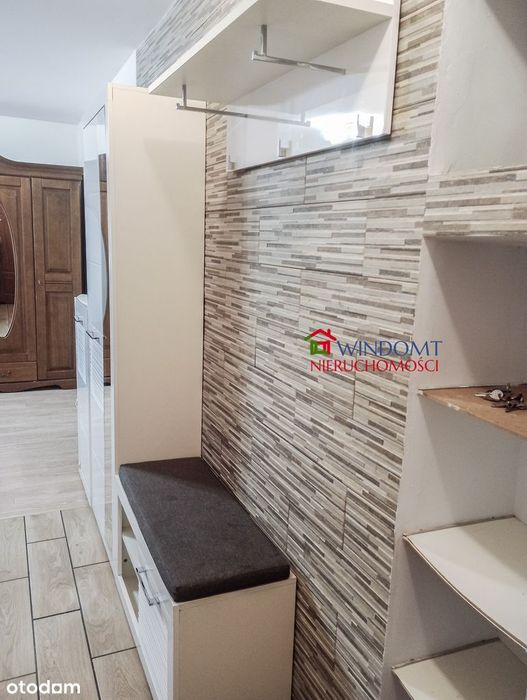 Umeblowane, wyremontowane M3 na 1-piętrze. CO z sieci. Balkon.