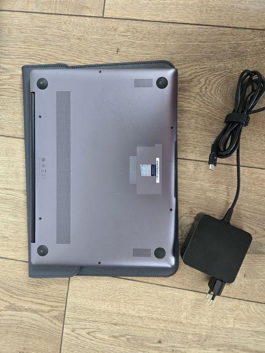 Piękny Huawei MateBook 13  512 Gb