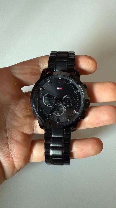 Zegarek Tommy Hilfiger | Czarny, bransoleta stalowa | Stan bdb