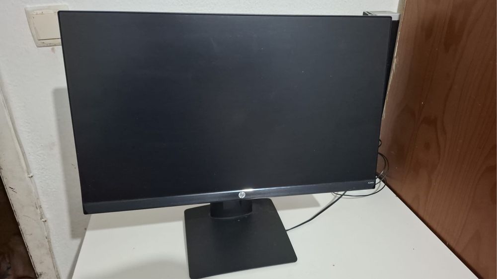 Vendo monitor hp regulavel estado irreprensivel