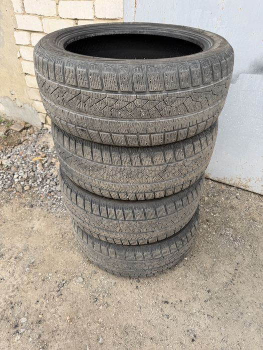 Шини зимові 235 45 R18 94T 8мм