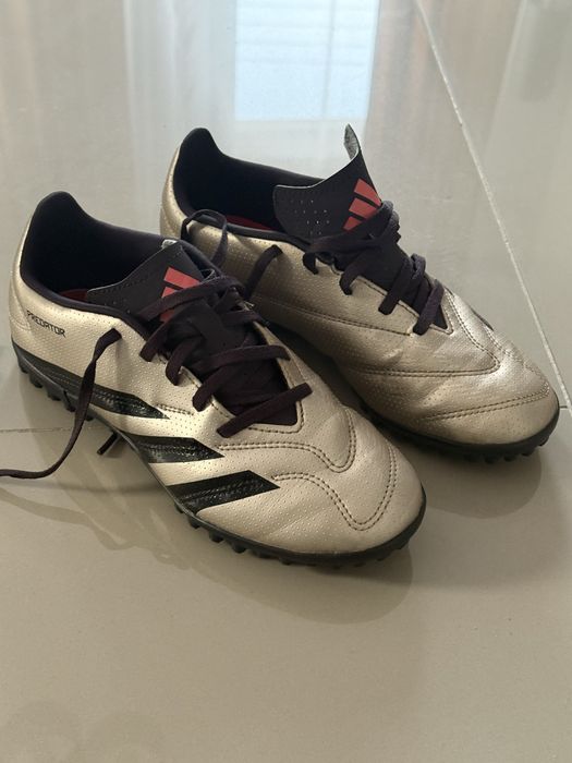 Buty piłkarskie ADIDAS Predator Rozmiar 36,5