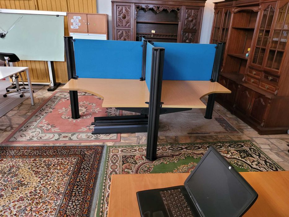 Ilha para 4 postos de trabalho - Muito bom estado geral