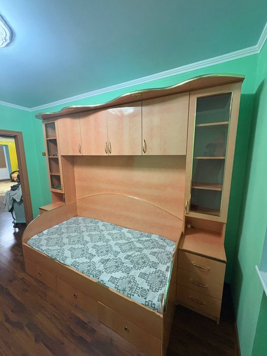 Меблі в кімнату стінка ліжко шафа матрас