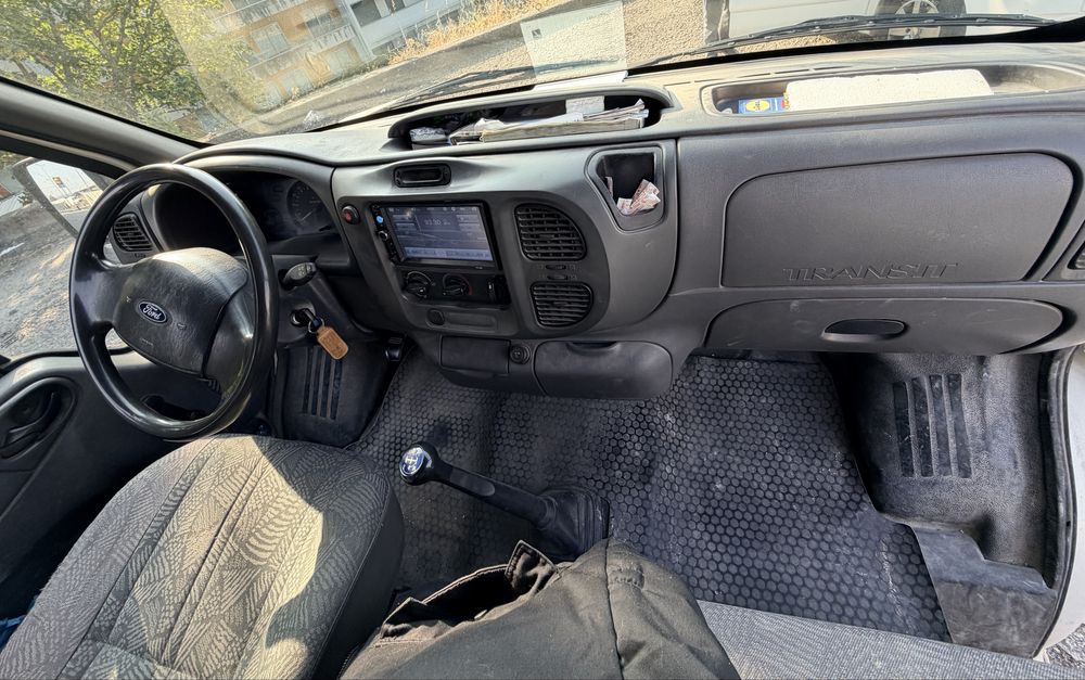 Ford Transit.