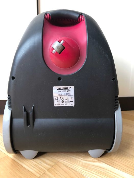 Порохотяг Zelmer Clarris Twix 2750.0 ST: 2 000 грн. - Фени для