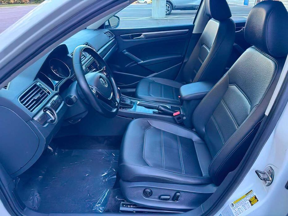 Volkswagen Passat SE      2017
