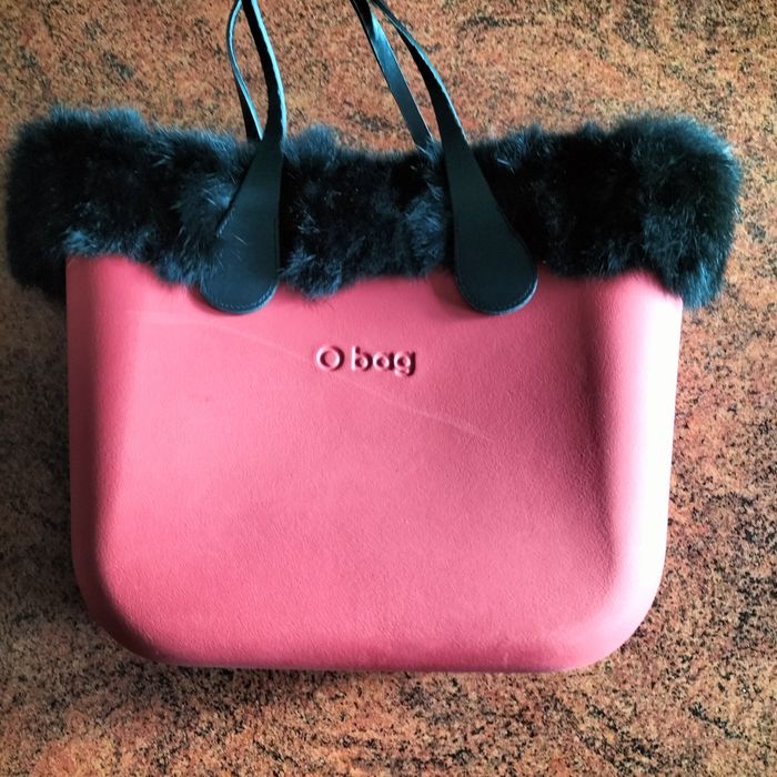 Сумка жіноча привезена з Італії.