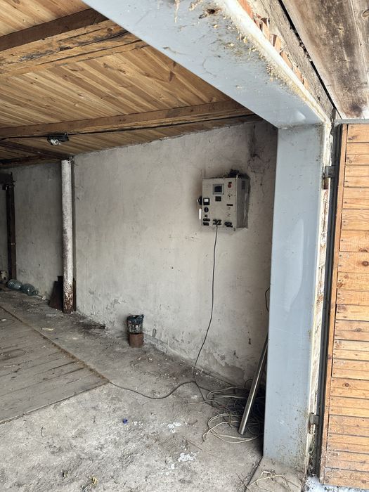 Продам кирпичный гараж браилки