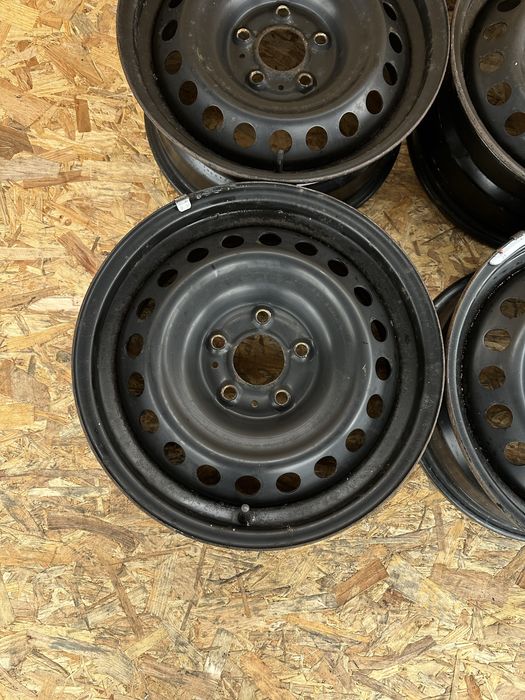 Диски5/114.3 R16 ET40 ЦО(діа)66.1  титани диски