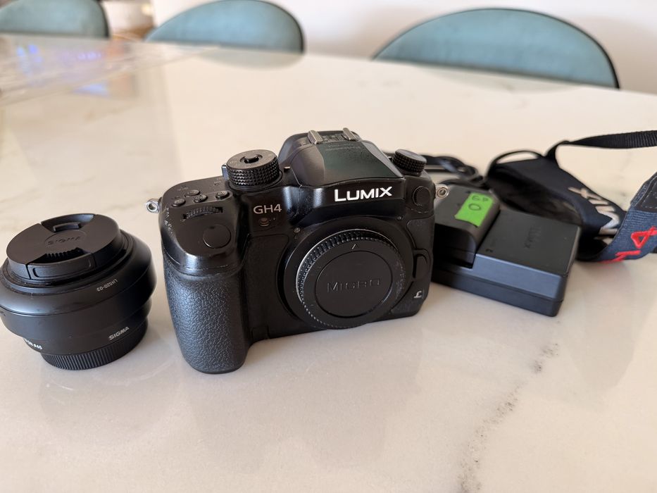 Câmara Fotografica Panasonic Lumix GH4 Hibrida