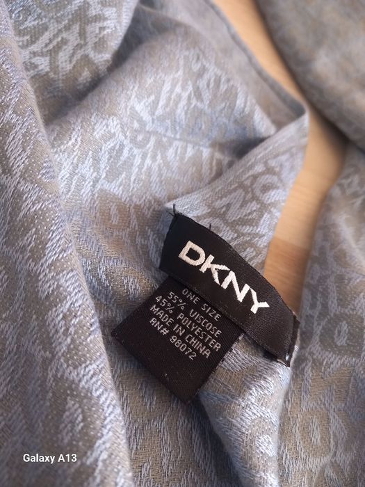 DKNY duży szalik wiskoza damski