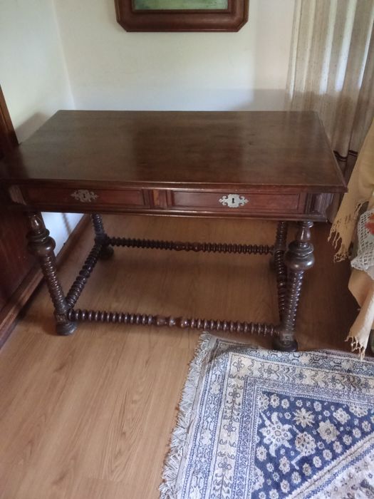 Mesa de antiguidade