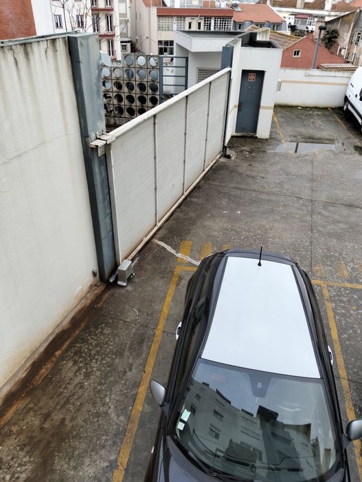 Garagem coberta privada